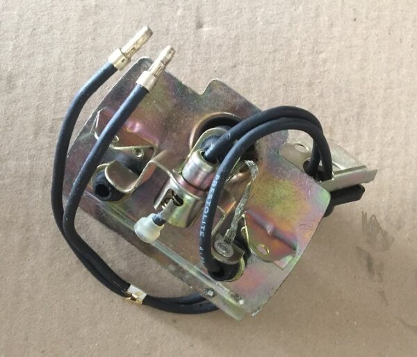 LAMPHOLDER ASSEMBLY NSN6250003530955 Defenco S.A.