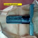 YOKE,UNIVERSAL JOIN - NSN:2520-00-679-9247