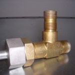 VALVE ASSEMBLY,OIL - NSN:2520-00-908-6348